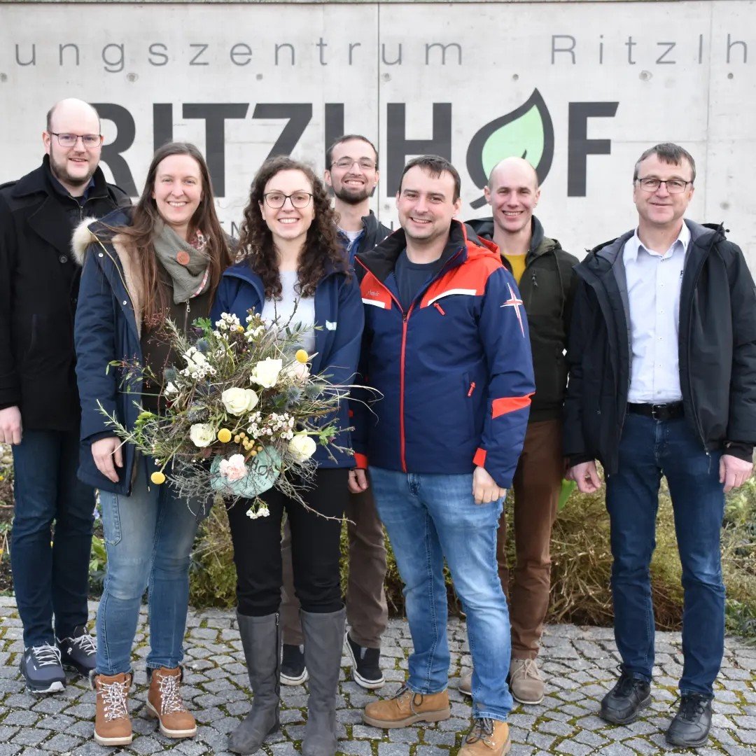 Gruppenbild vom Vorstand des Absolventen*innenverband Ritzlhof